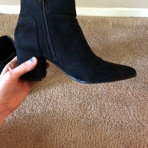 Liz Claiborne heel/boots